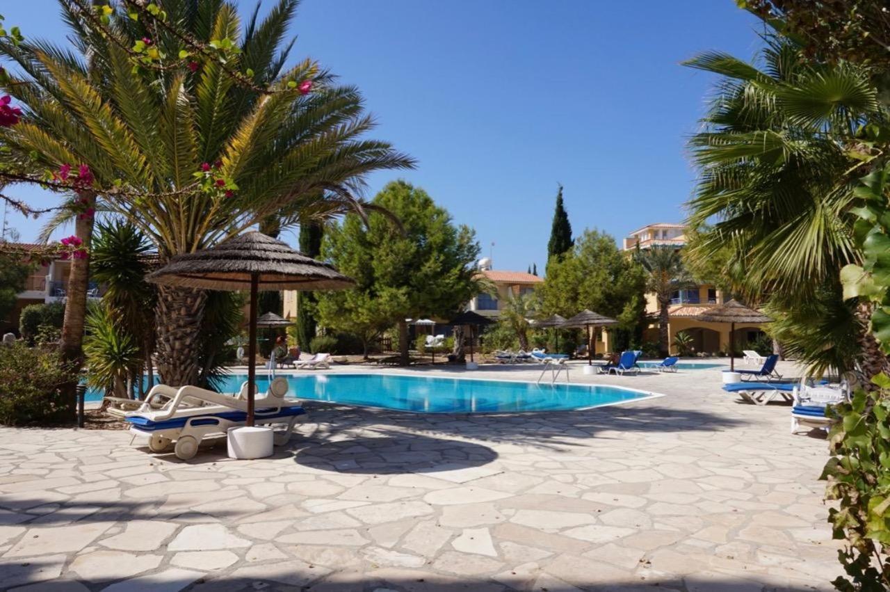 Modern Sea View Apartment Regina Gardens Pafos Dış mekan fotoğraf